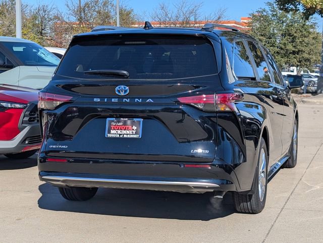 2025 Toyota Sienna Limited photo 2