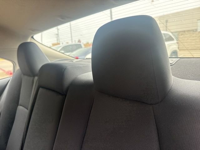 2023 Toyota Corolla LE - Photo 8