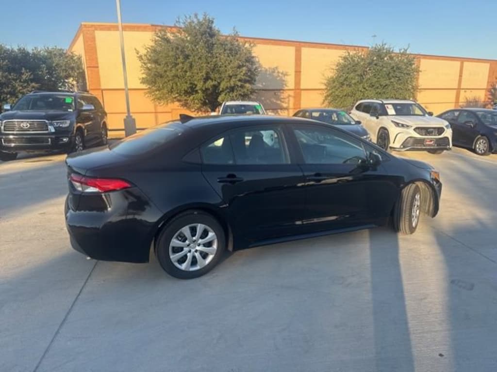 Used 2024 Toyota Corolla LE Sedan