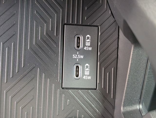 2025 Toyota Tacoma SR5 - Photo 16