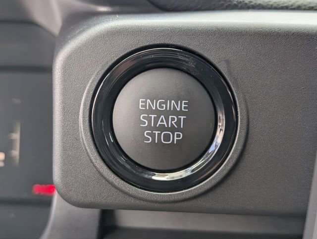 2025 Toyota Tacoma SR5 - Photo 14