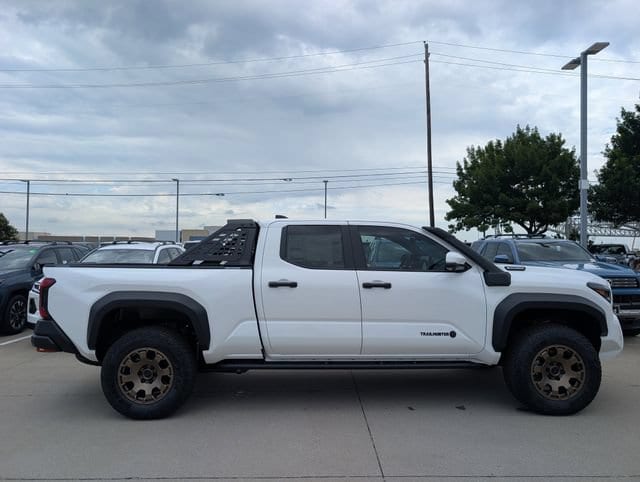 2026 Toyota Tacoma Trailhunter - Photo 3