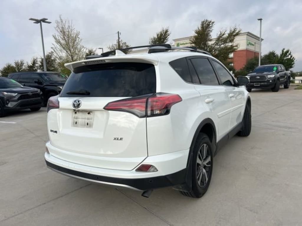 Used 2017 Toyota RAV4 XLE SUV
