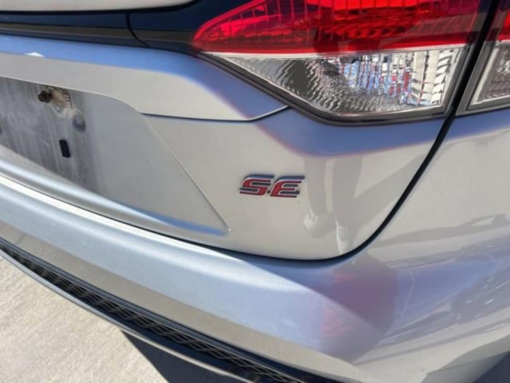 Used 2020 Toyota Corolla SE Sedan