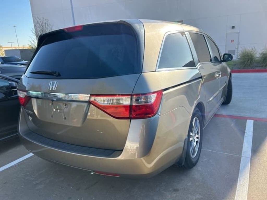 Used 2012 Honda Odyssey EX-L Van