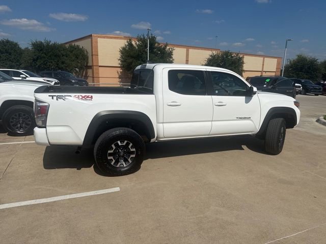 2023 Toyota Tacoma TRD Off-Road photo 3