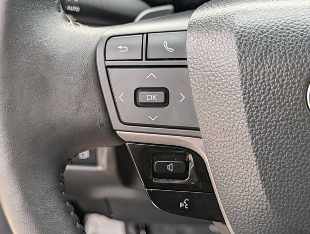 2025 Toyota Camry XSE - Photo 22