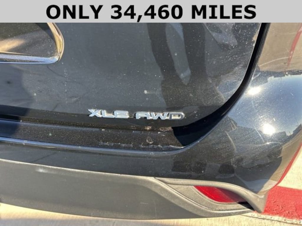 Used 2023 Toyota Highlander XLE SUV