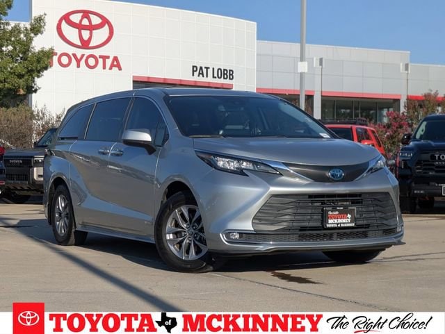 2021 Toyota Sienna XLE
