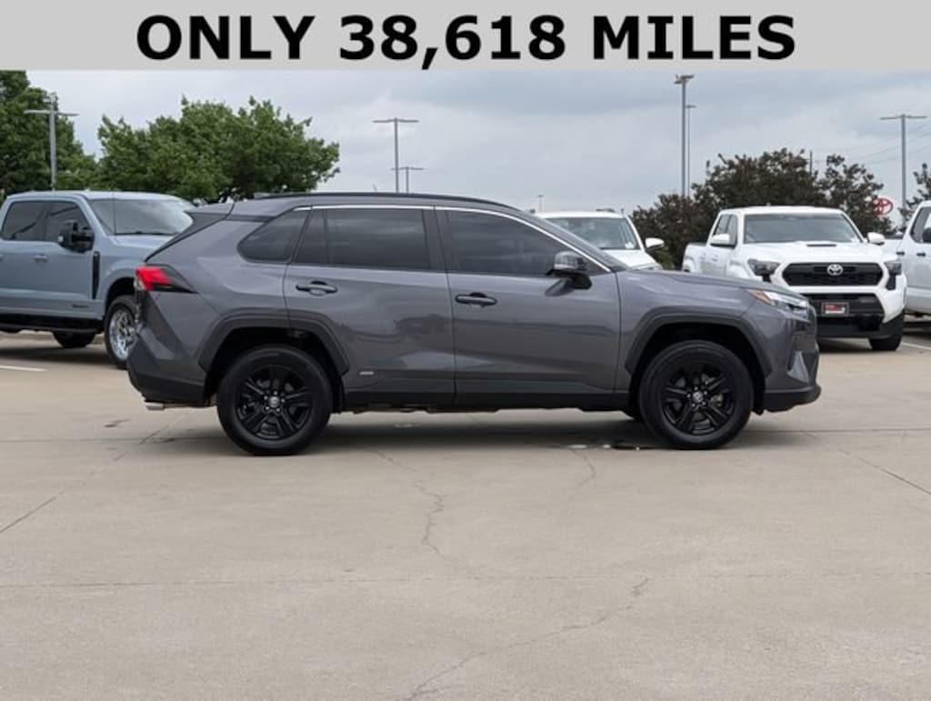 Used 2022 Toyota RAV4 Hybrid XLE SUV