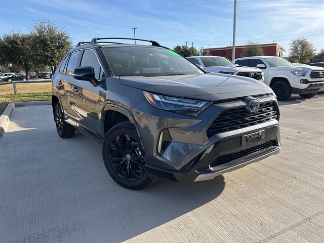 2024 Toyota RAV4 XSE's photo