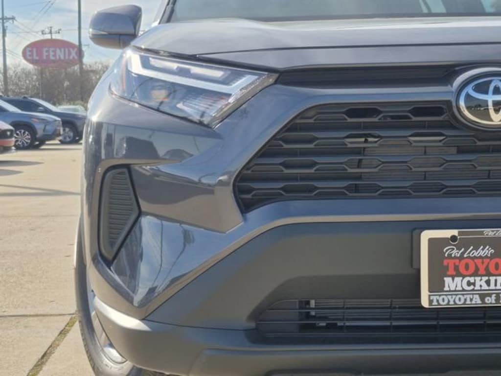 New 2025 Toyota RAV4 XLE SUV