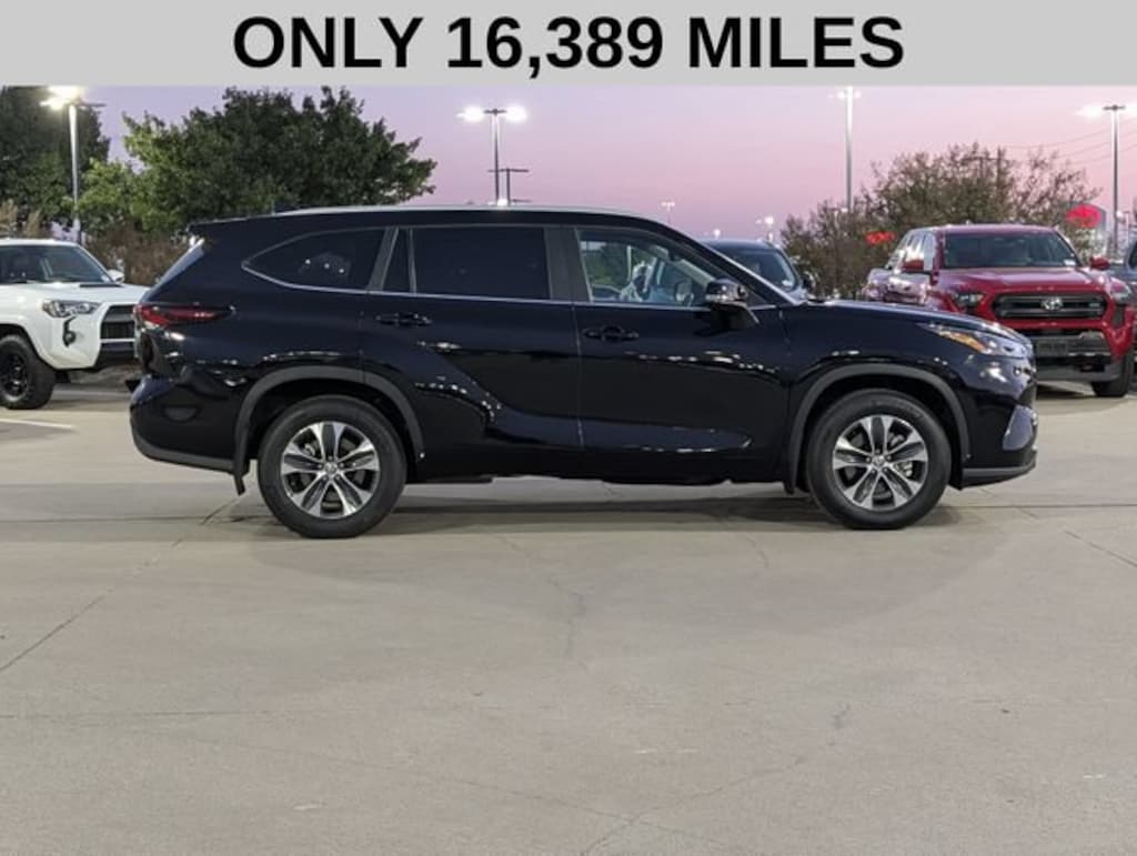 Used 2026 Toyota Highlander XLE SUV