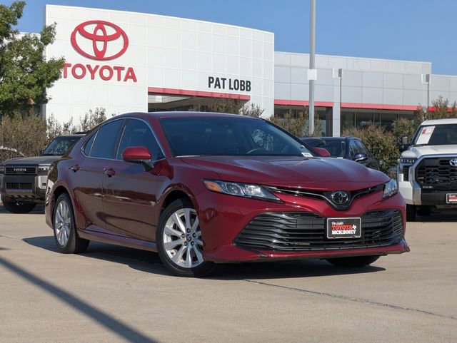 2020 Toyota Camry LE photo 2