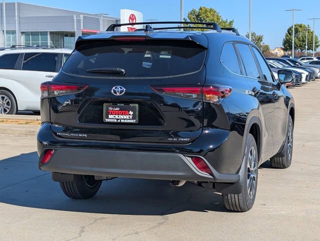 2026 Toyota Highlander XLE photo 4
