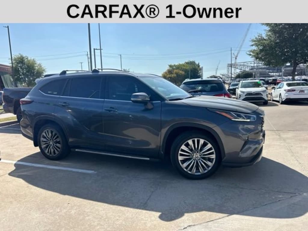 Used 2024 Toyota Highlander Platinum SUV