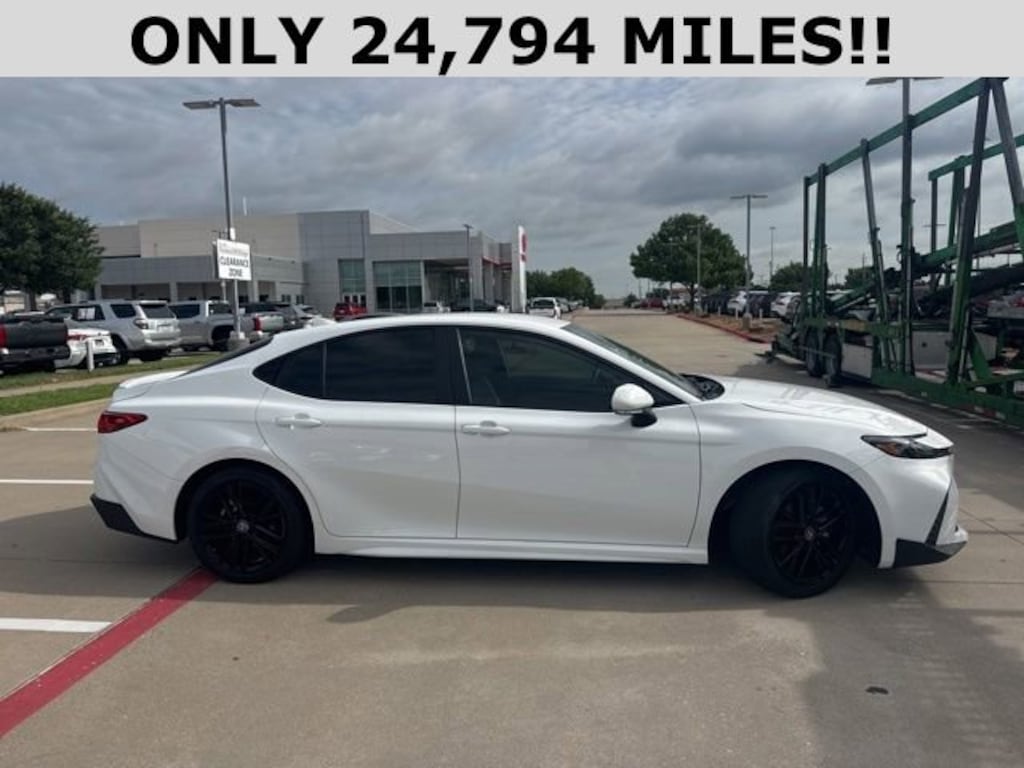 Used 2025 Toyota Camry SE Sedan