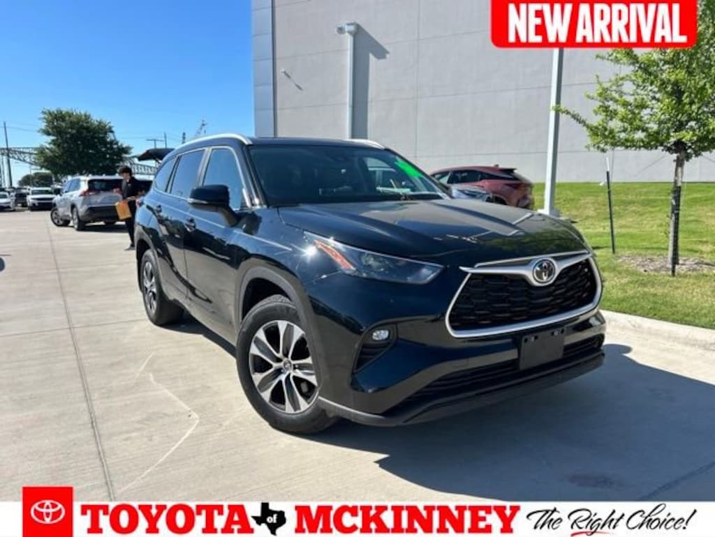 Used 2023 Toyota Highlander XLE SUV