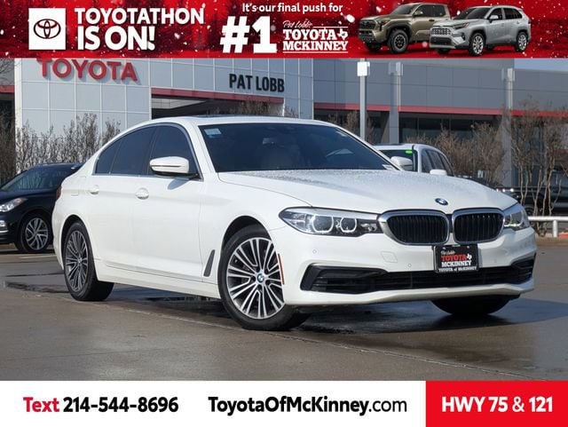 2019 BMW 5 Series 540i's photo