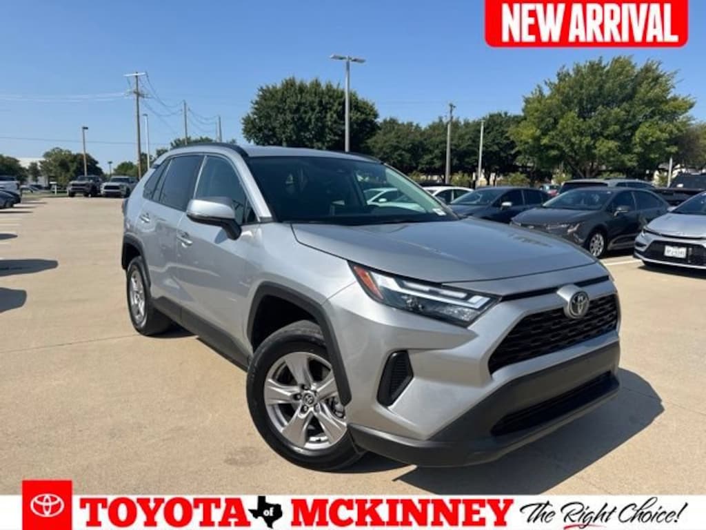 Used 2025 Toyota RAV4 XLE SUV