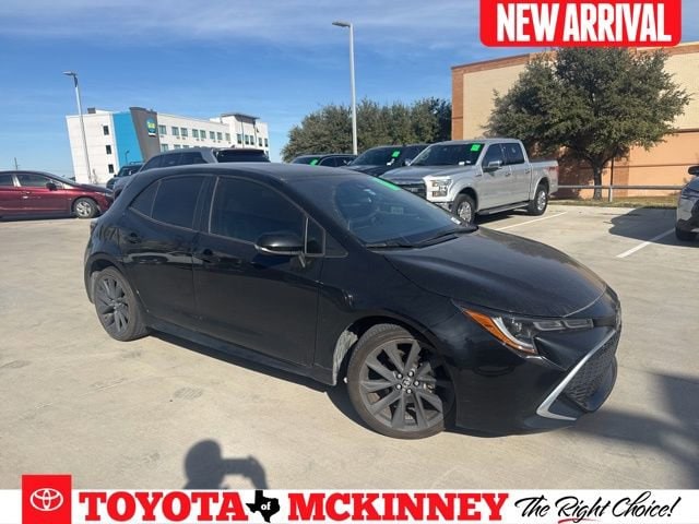 2020 Toyota Corolla Hatchback XSE's photo