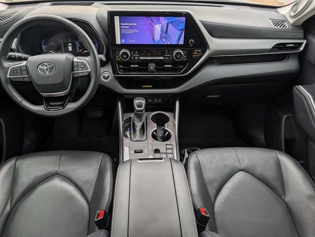 2024 Toyota Highlander Platinum - Photo 11