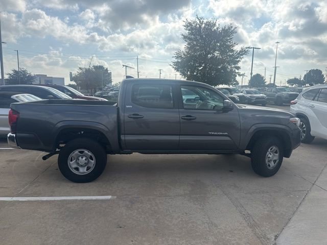 2023 Toyota Tacoma SR5 photo 3