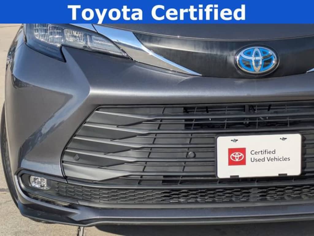 Certified 2025 Toyota Sienna XLE Van Passenger Van