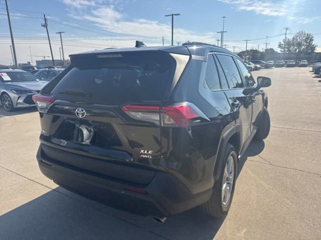 Used 2019 Toyota RAV4 XLE SUV