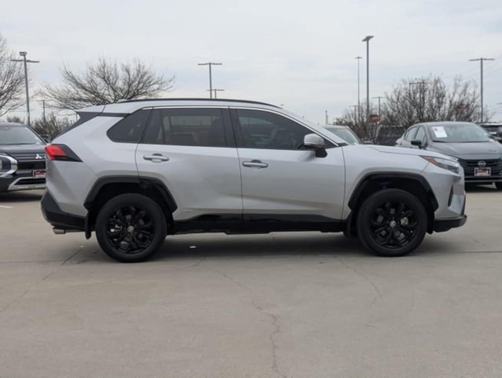 Used 2023 Toyota RAV4 Hybrid SE SUV