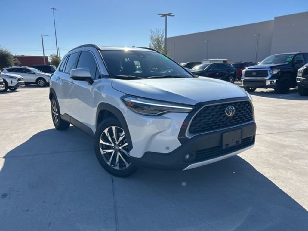 Used 2022 Toyota Corolla Cross XLE SUV