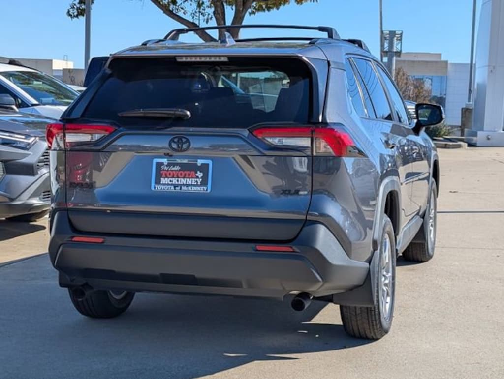 New 2025 Toyota RAV4 XLE SUV
