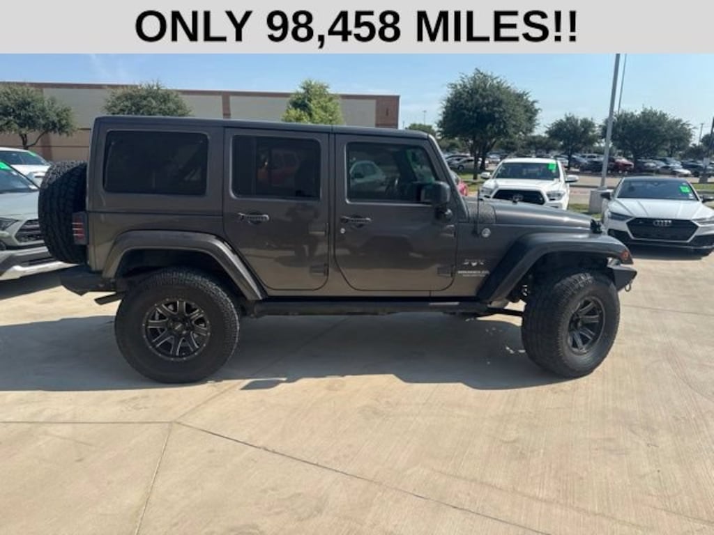 Used 2016 Jeep Wrangler JK Unlimited Unlimited Sahara SUV