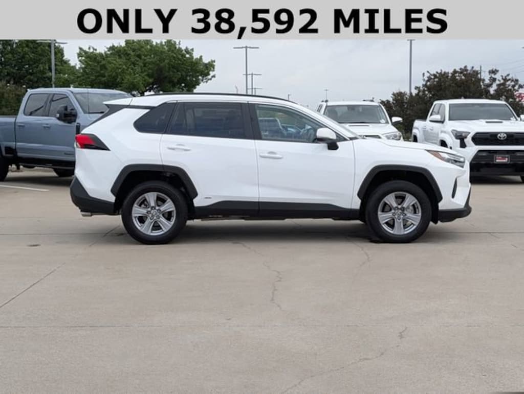 Used 2025 Toyota RAV4 Hybrid XLE SUV