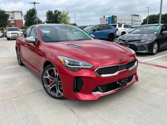 2020 Kia Stinger GT2's photo