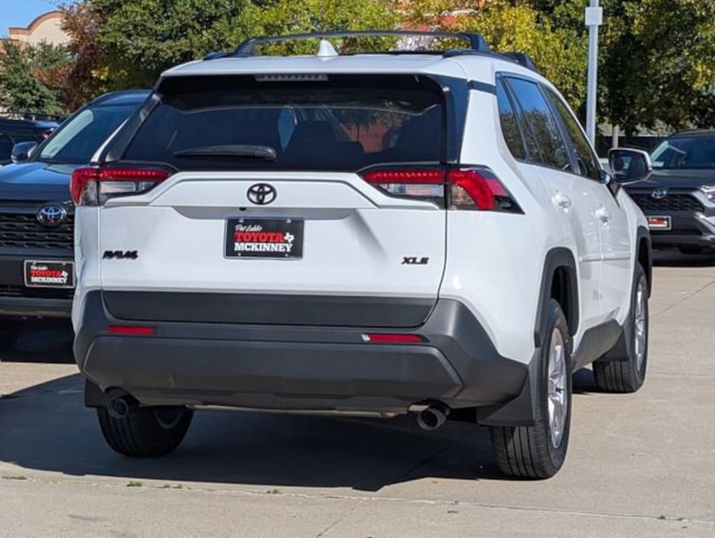 New 2025 Toyota RAV4 XLE SUV