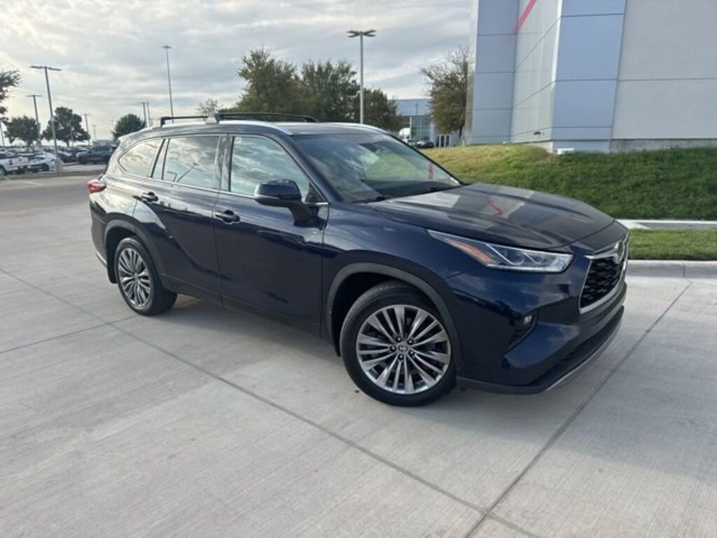 Used 2022 Toyota Highlander Platinum SUV