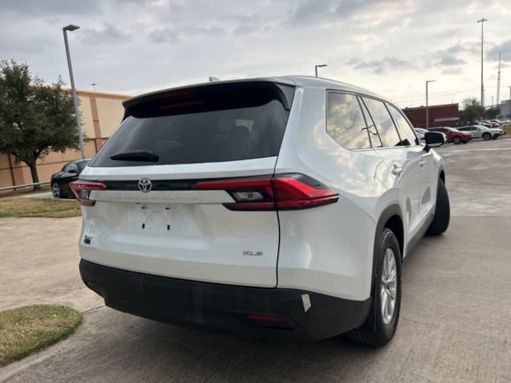 Used 2024 Toyota Grand Highlander Hybrid XLE SUV