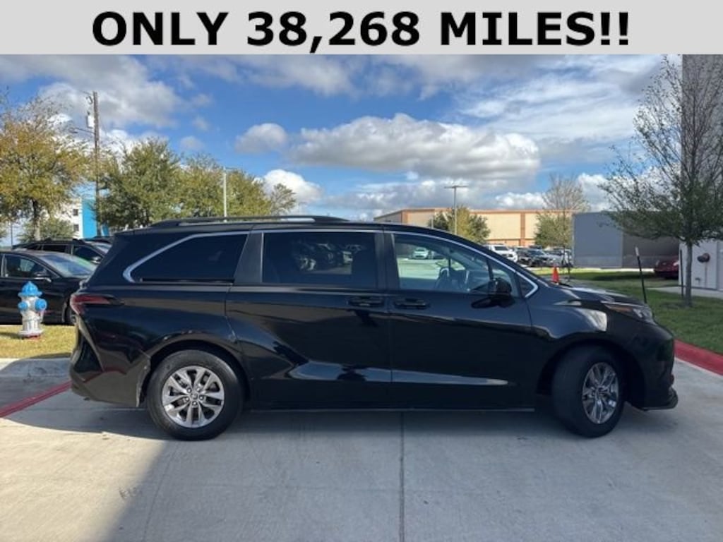 Used 2024 Toyota Sienna LE Van Passenger Van