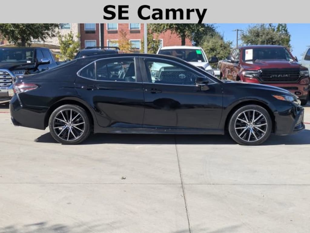 Used 2024 Toyota Camry SE Sedan