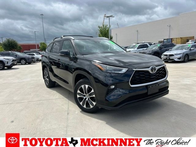 2023 Toyota Highlander XLE AWD's photo
