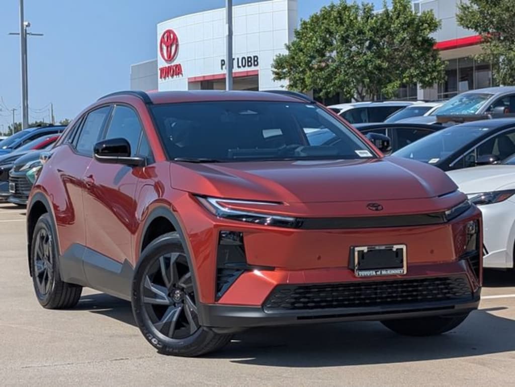 New 2026 Toyota C-HR SE SUV