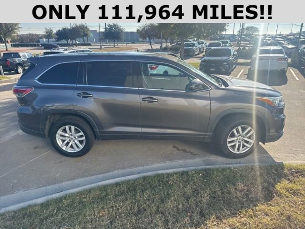 Used 2015 Toyota Highlander LE SUV