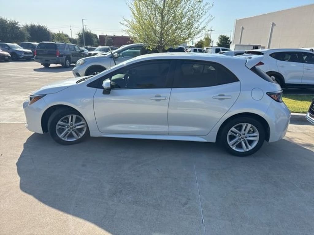 Used 2022 Toyota Corolla Hatchback SE Nightshade Edition Hatchback
