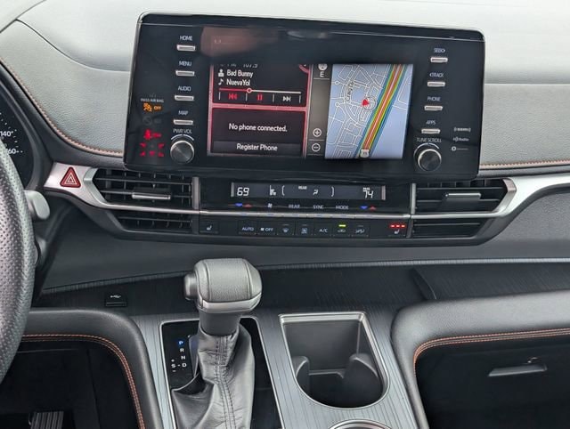 2022 Toyota Sienna XSE - Photo 14