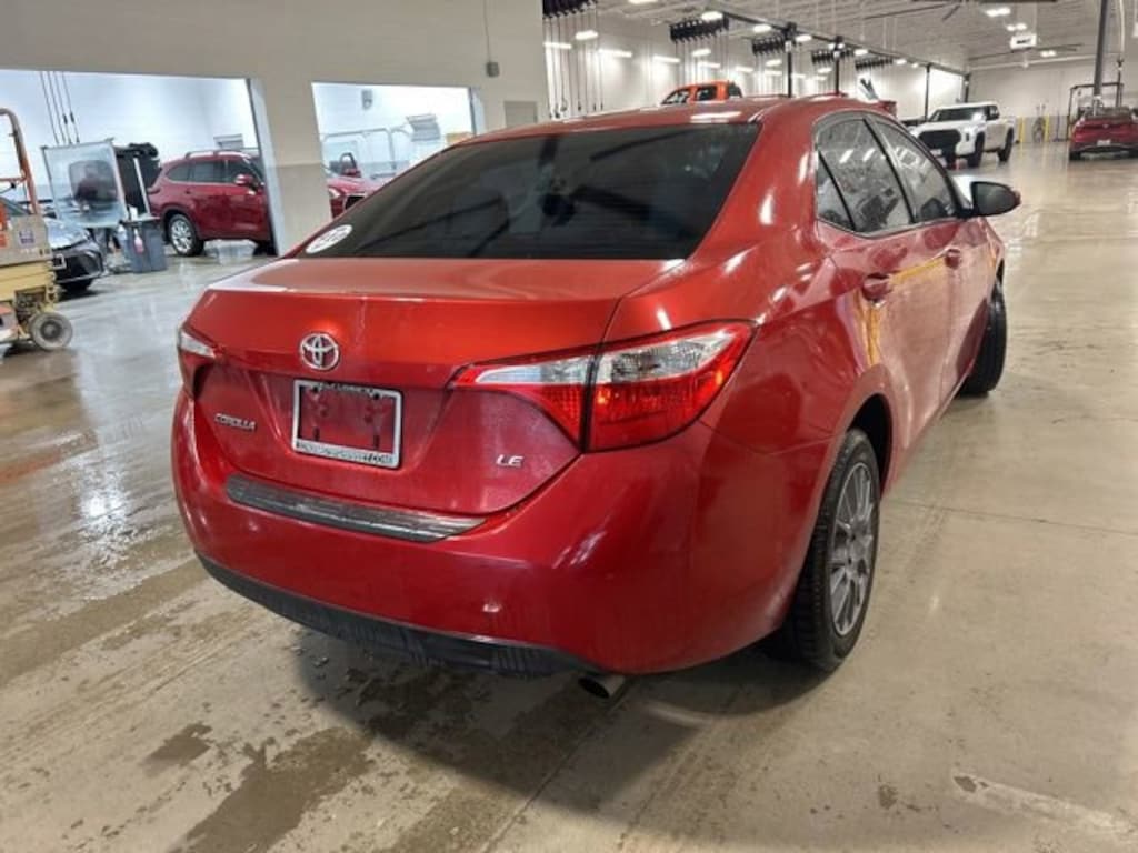 Used 2016 Toyota Corolla LE Sedan