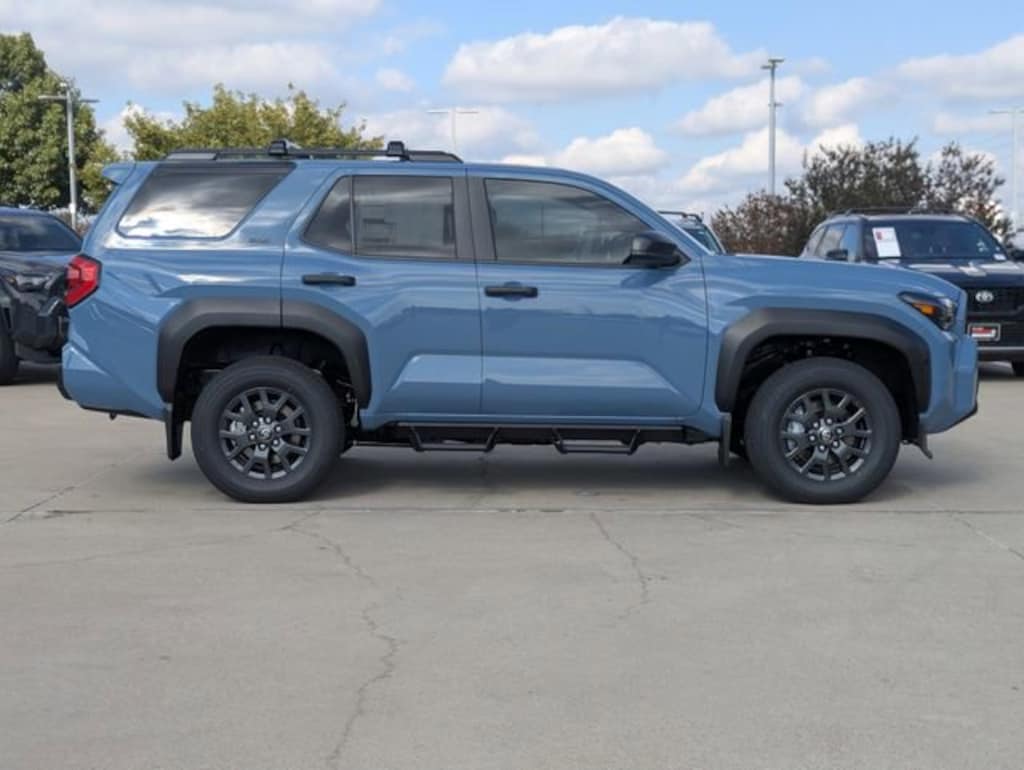 New 2025 Toyota 4Runner SR5 SUV
