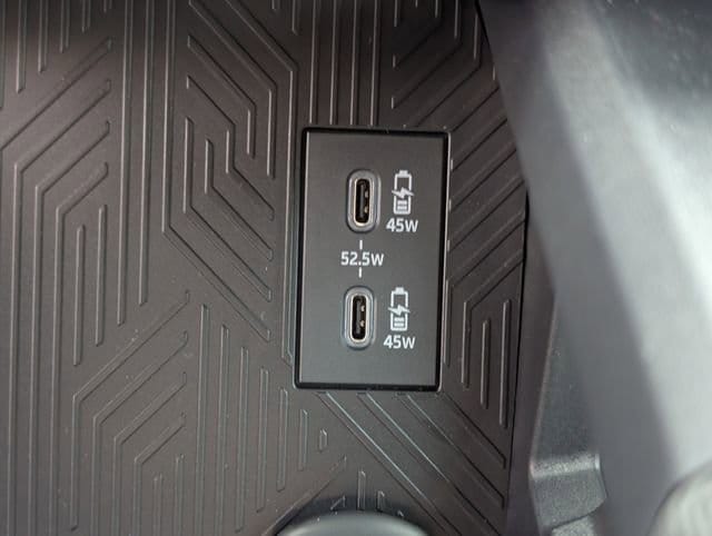 2025 Toyota Tacoma SR5 - Photo 16