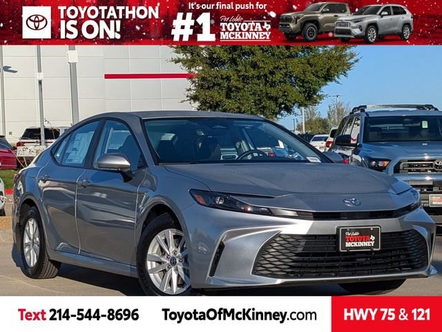 2026 Toyota Camry LE's photo