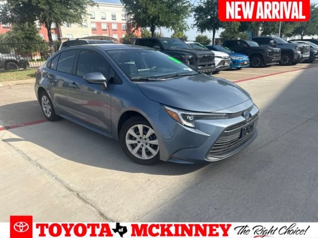 Used 2025 Toyota Corolla Hybrid LE Sedan